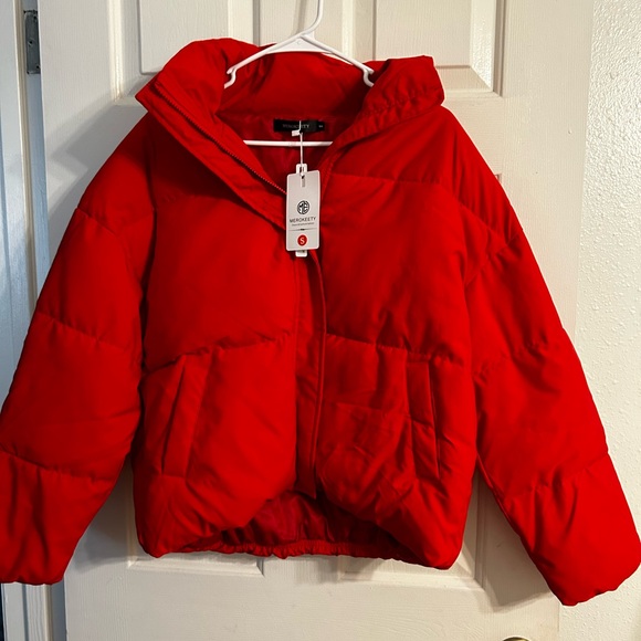 Jackets & Blazers - NWT Merokeety Red Puffer Jacket